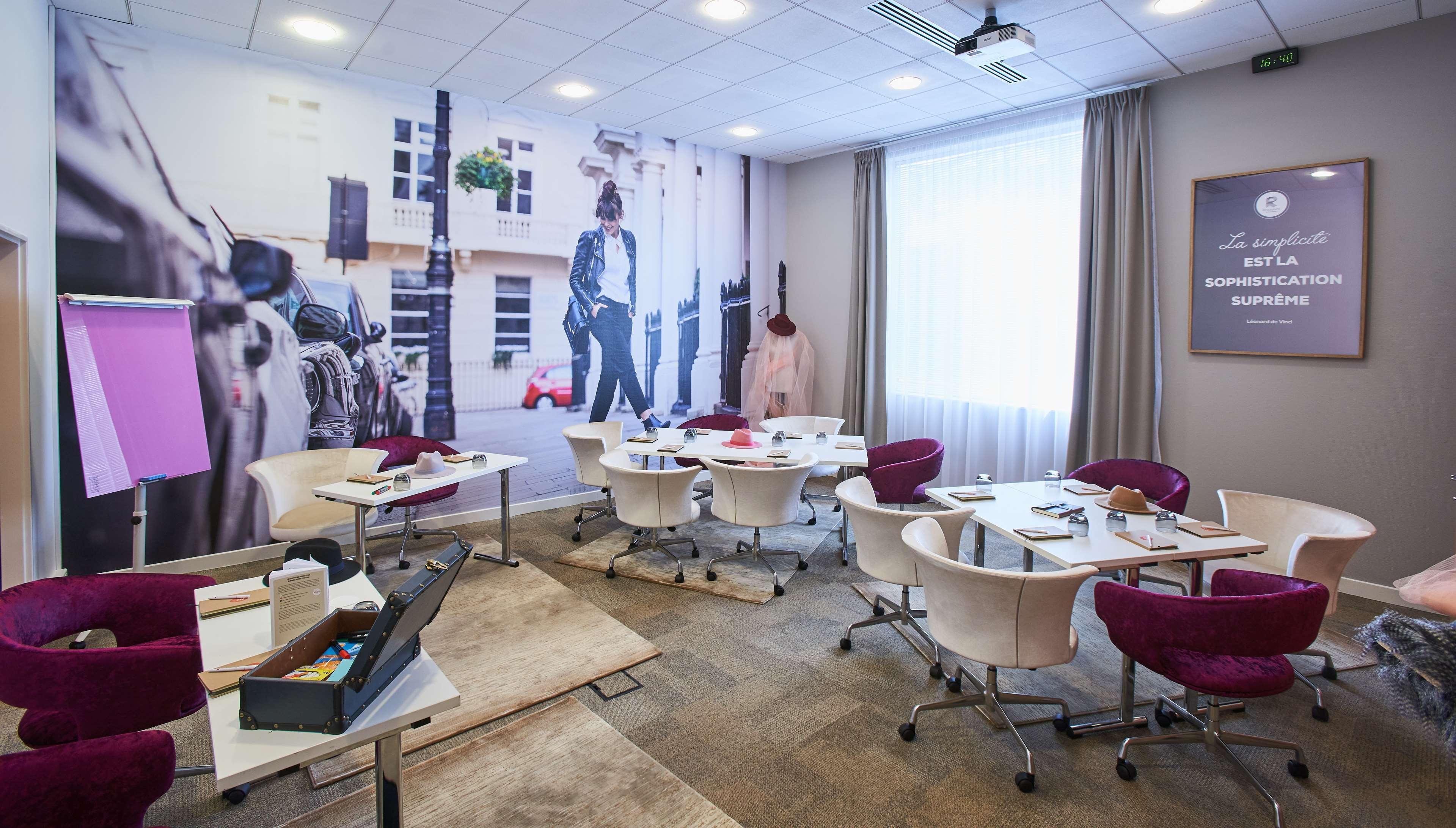 Western Paris Hotel 4*