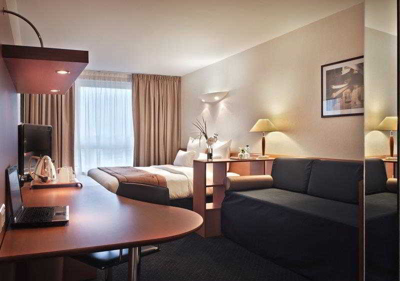 Western Paris Hotel 4*