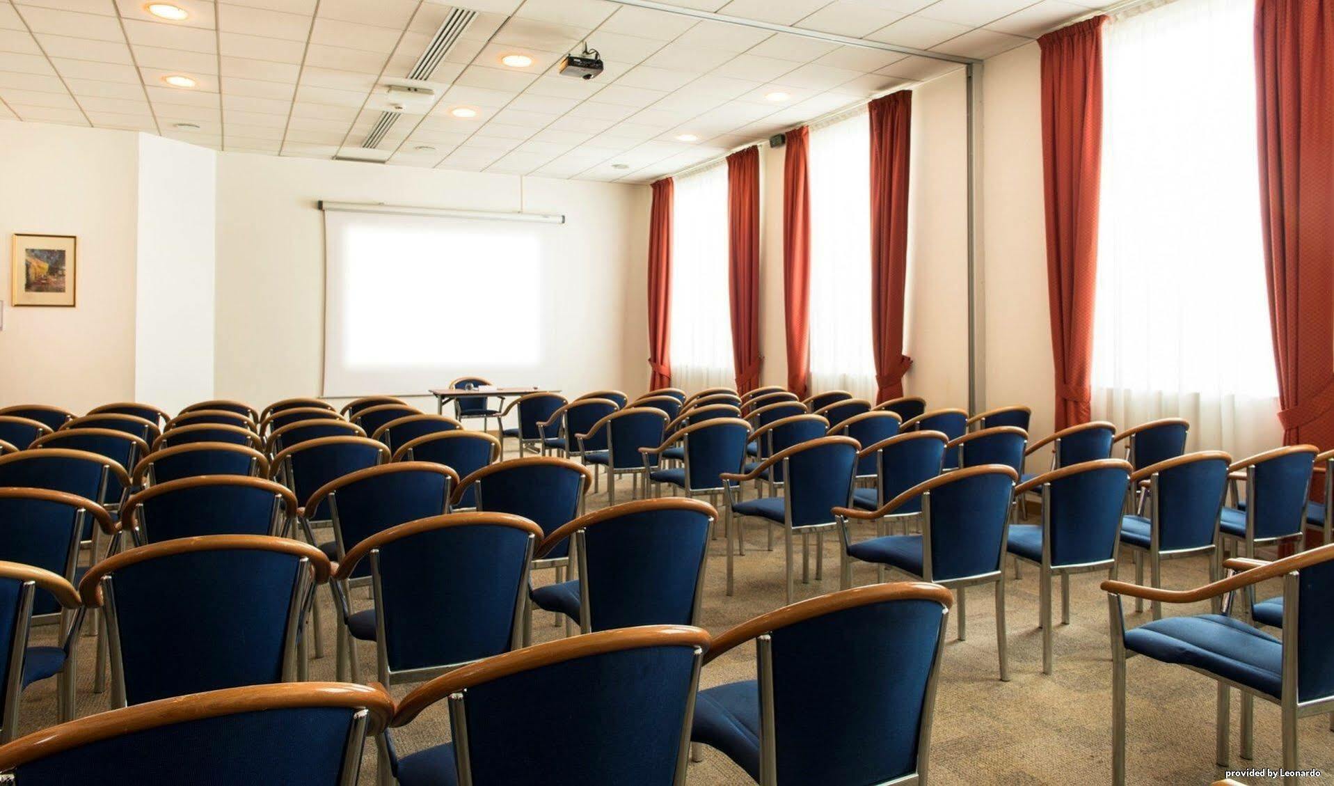 Western Paris Saclay